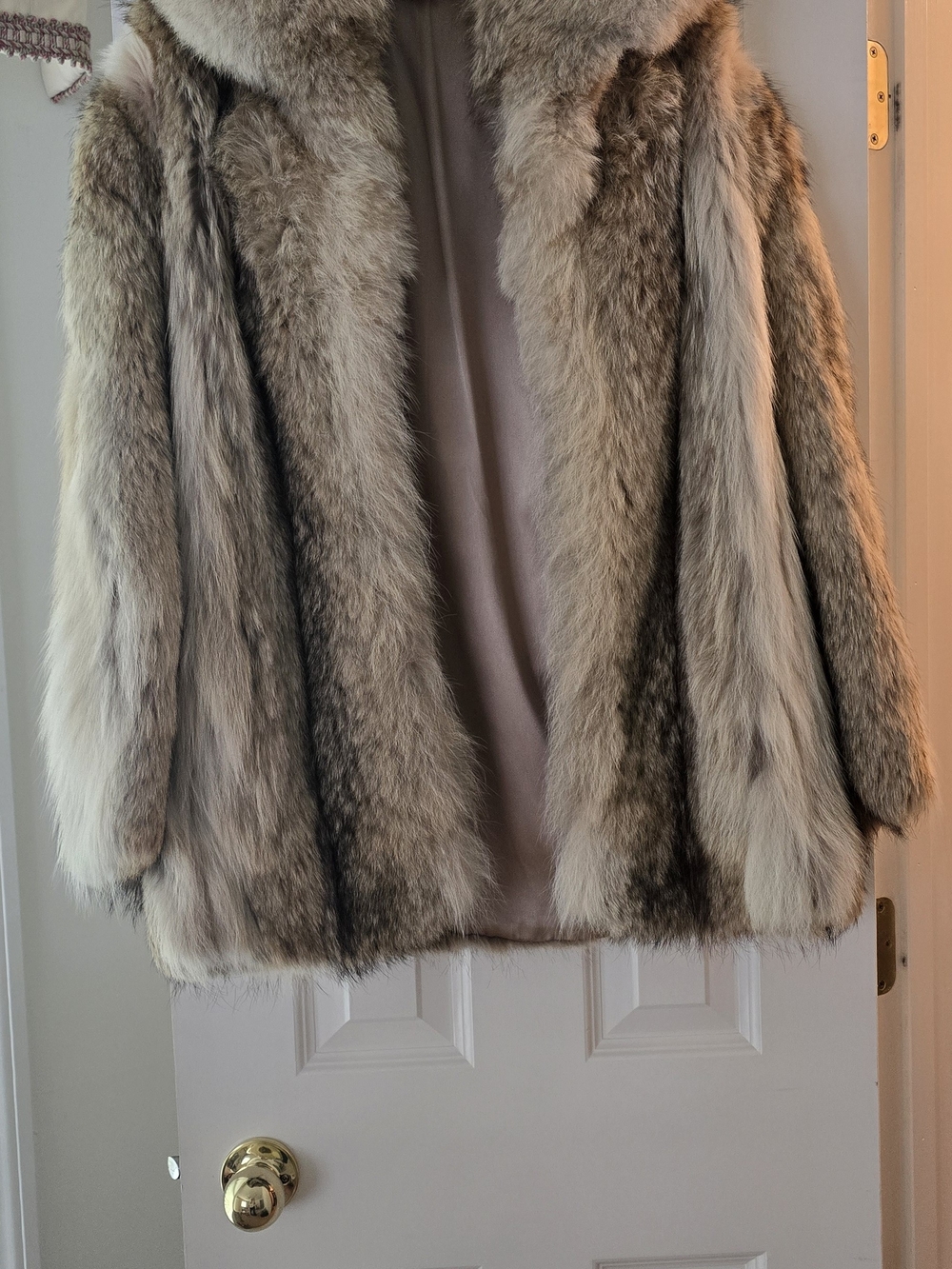 Women's Natural Fur Coat - Taupe